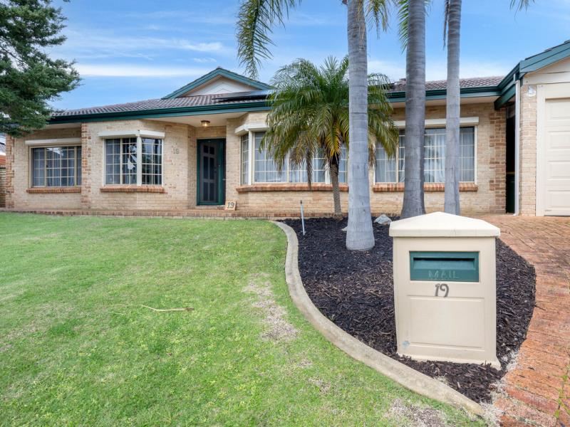 19 Tasman Place, Waikiki