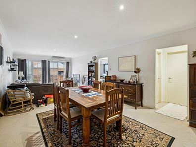Unit 2/2 Henry Lawson Walk, East Perth WA 6004
