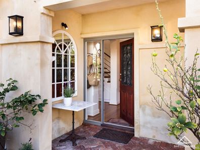 18 Vera Street, Cottesloe WA 6011