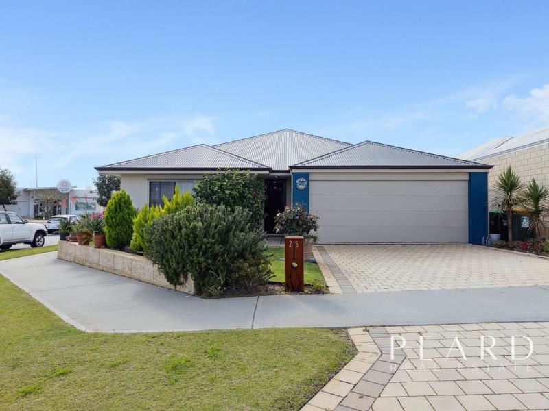 25 Alizarin Loop, Eglinton WA 6034