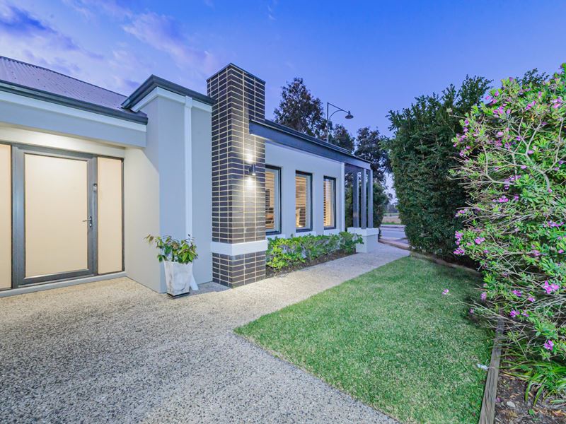 16 Mingara Avenue, Harrisdale WA 6112