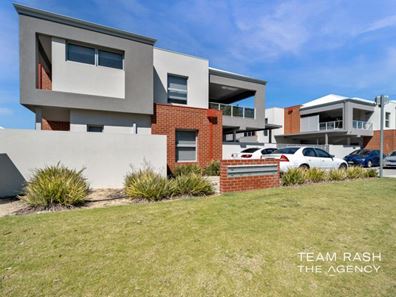 1/3 Dover Court, Marangaroo WA 6064