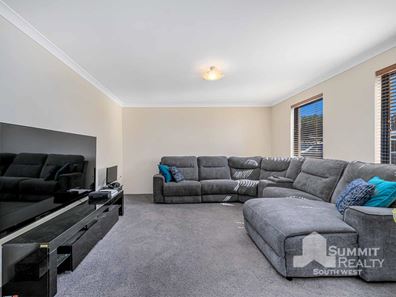5 Batman Way, Dalyellup WA 6230