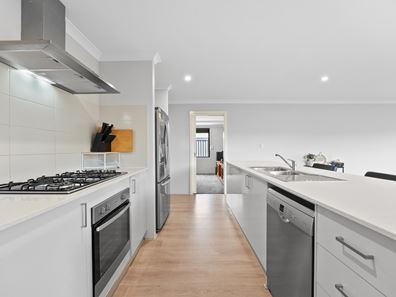4 Idalia Street, Baldivis WA 6171