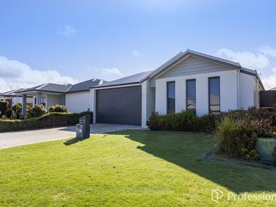 151 Kokoda Boulevard, Byford WA 6122