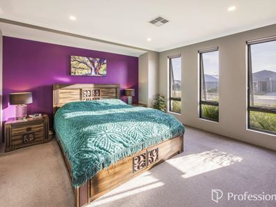 151 Kokoda Boulevard, Byford WA 6122