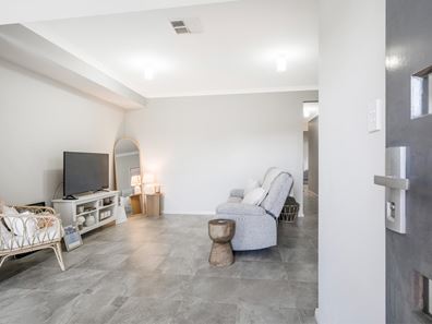 4B Steven Street, Morley WA 6062
