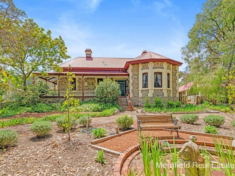 68 Brunswick Road, Port Albany WA 6330