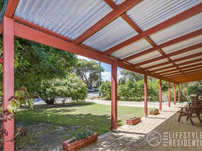 3/1 Turner Drive, Guilderton WA 6041