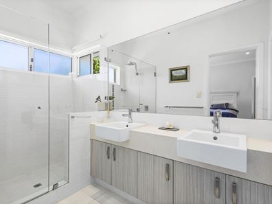 113 Hale Road, Wembley Downs WA 6019