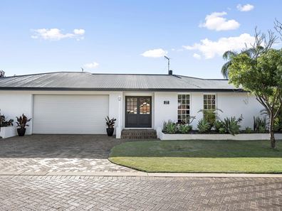 27 Churchlands Avenue, Churchlands WA 6018