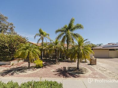 71 Addington Way, Marangaroo WA 6064