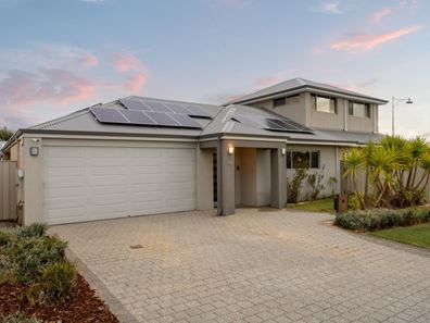 68 Adelong Avenue, Golden Bay WA 6174
