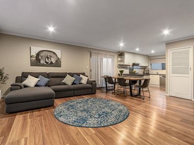 7 Pennine Way, Hamersley WA 6022