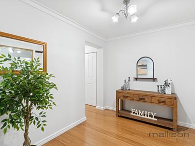 18 Wethered Street, Leeming WA 6149