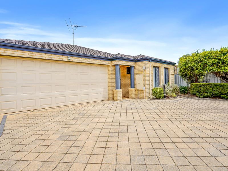 4/10 Davey Street, Mandurah