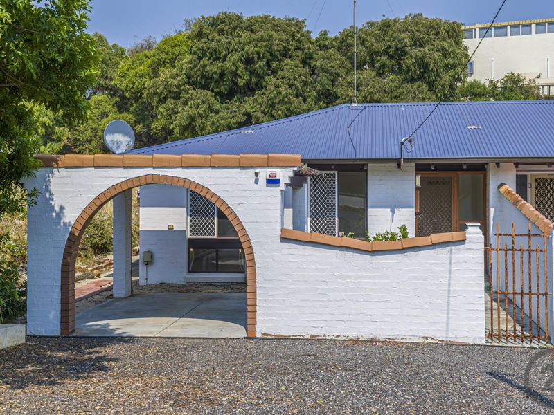 1/10 Mippi Road, Halls Head