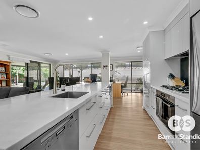 31 Walton Approach, Dalyellup WA 6230