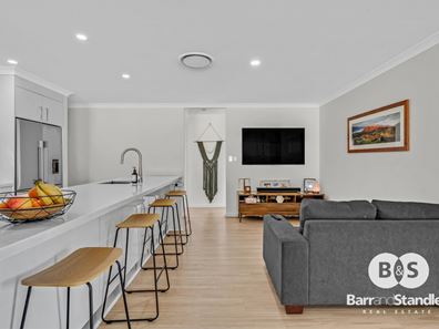 31 Walton Approach, Dalyellup WA 6230