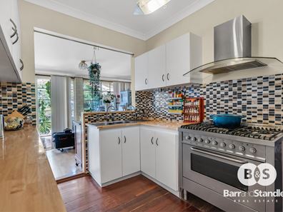 17 Lucy Victoria Avenue, Australind WA 6233