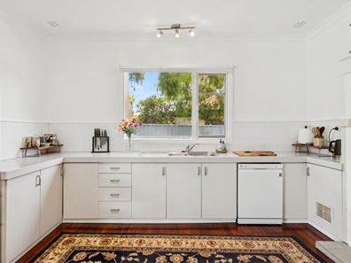 6 Montreal Road, Woodbridge WA 6056