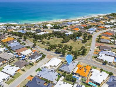 26 Boardwalk Boulevard, Halls Head WA 6210