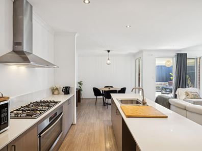 41 Ligado Avenue, Aveley WA 6069