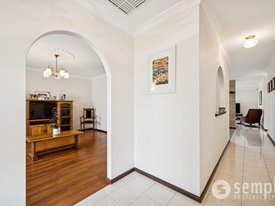 69 Hossack Avenue, Parkwood WA 6147