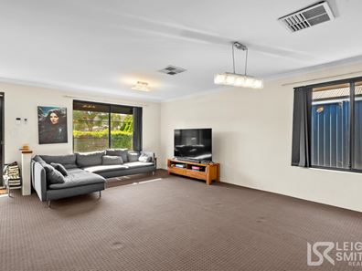 6 Alexander Road, Byford WA 6122