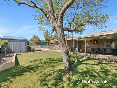 38 Aralia Way, Forrestfield WA 6058