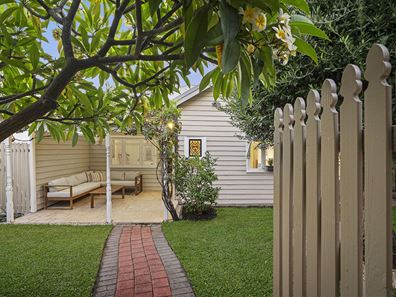 209B Gildercliffe Street, Scarborough WA 6019