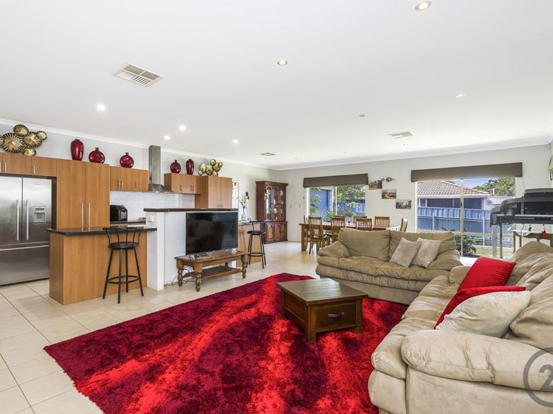 83 Leslie Street, Dudley Park WA 6210