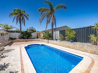 18 Hinchinbrook Avenue, Ridgewood WA 6030