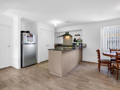 313 Banrock Dr, Ellenbrook WA 6069