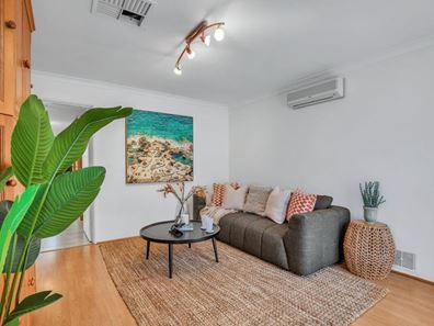 3/27 Kimbara  Street, Nollamara WA 6061
