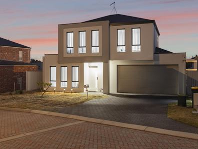 10 Pine Valley Pass, Connolly WA 6027