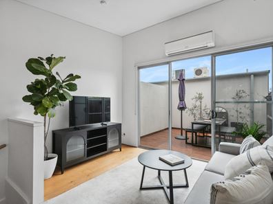 7/18 Park Road, Crawley WA 6009