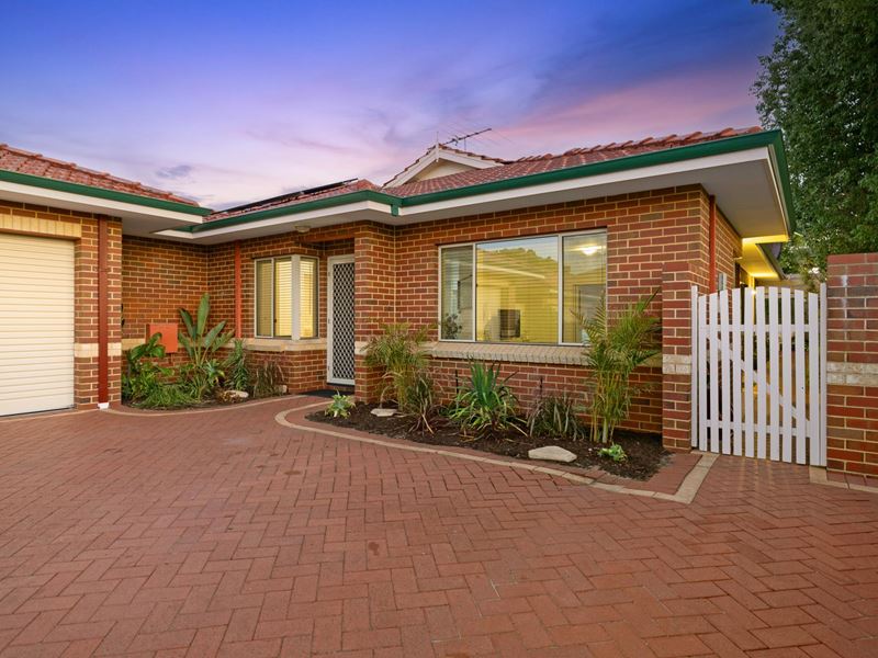 2/43 Comer Street, Como