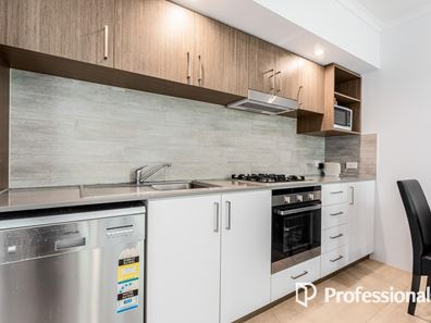 2/2 Aldwick Place, Balga WA 6061