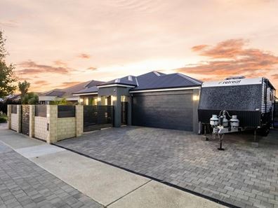 6 Balboa Loop, Aubin Grove WA 6164