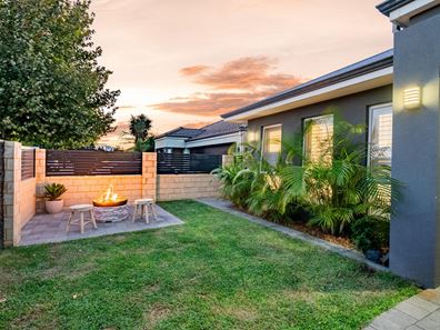 6 Balboa Loop, Aubin Grove WA 6164
