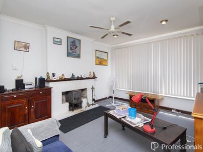 27 Sussex Road, Forrestfield WA 6058