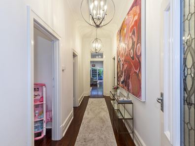 2 Rosebery Street, Bayswater WA 6053