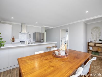 9 Kimball Street, Haynes WA 6112