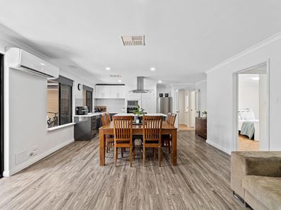 32 Fairway Crescent, Meadow Springs WA 6210