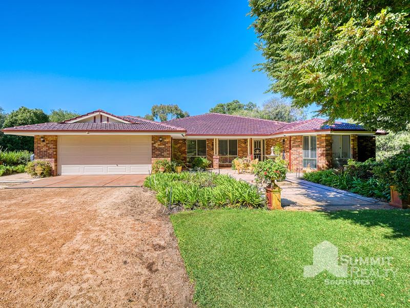 4 Tributary Place, Leschenault WA 6233