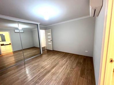 45B Cross Street, Queens Park WA 6107