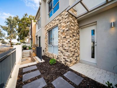 16 Overland Approach, Wanneroo WA 6065