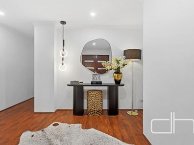 96 Raeside Drive, Landsdale WA 6065