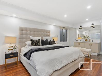 96 Raeside Drive, Landsdale WA 6065
